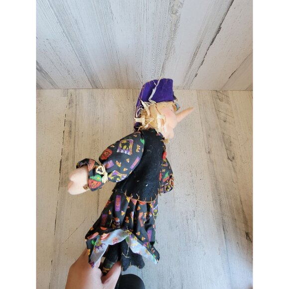 Vintage wooden standing witch Halloween home decor candy - Picture 4 of 8